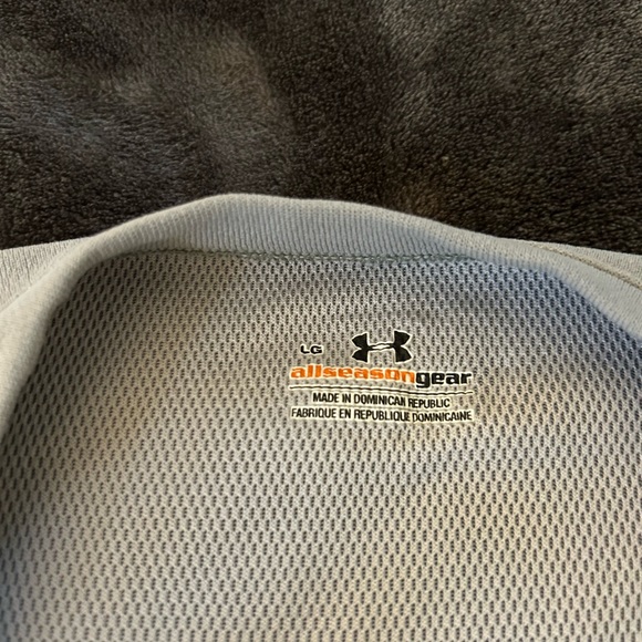 Under Armour Long Sleeve T Shirt - Picture 3 of 5
